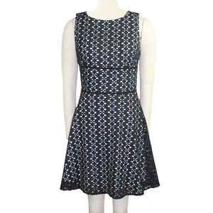 BB Dakota EUC Floral Embroidered Dress Size 4